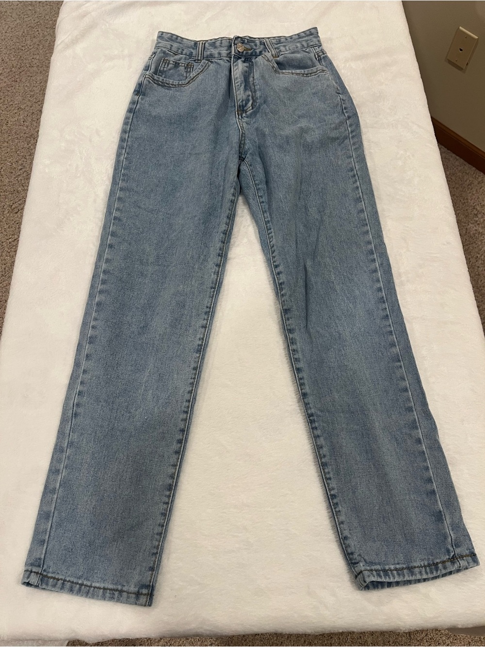 SHEIN High Waisted Light Wash Straight Leg Jeans - Size Small (4)